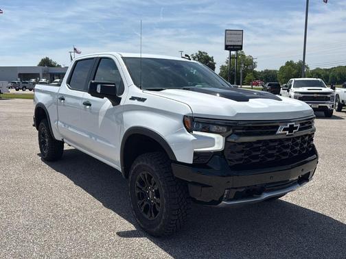 Summit White 2026 Chevrolet Silverado 1500 ZR2