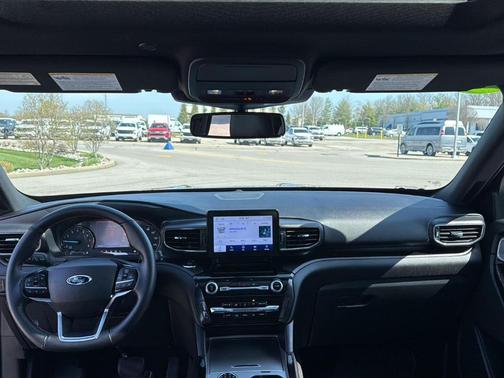 2023 Ford Explorer ST-Line