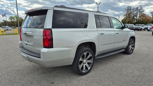2017 Chevrolet Suburban LT