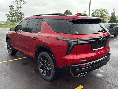 Radiant Red 2025 Chevrolet Traverse RS