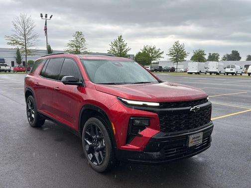Radiant Red 2025 Chevrolet Traverse RS