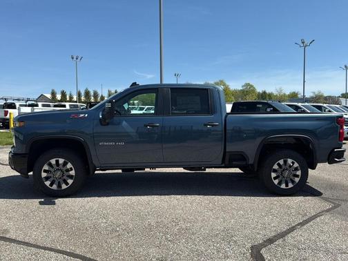 2025 Chevrolet Silverado 2500 Custom