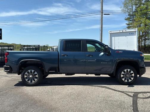 2025 Chevrolet Silverado 2500 Custom
