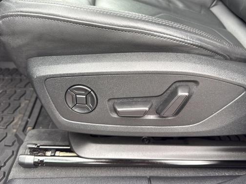 2021 Audi Q3 45 S line Premium