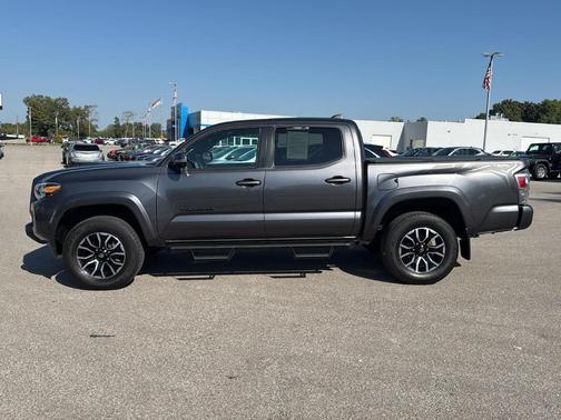 2021 Toyota Tacoma SR