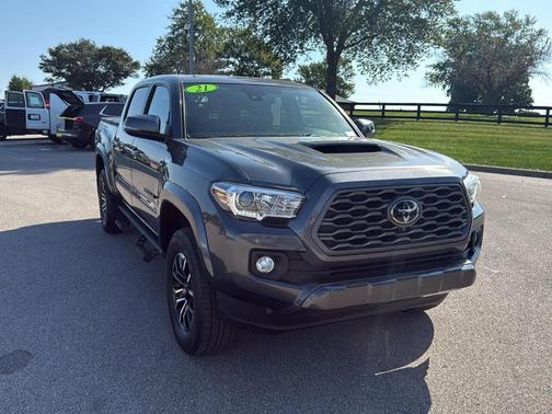 2021 Toyota Tacoma SR