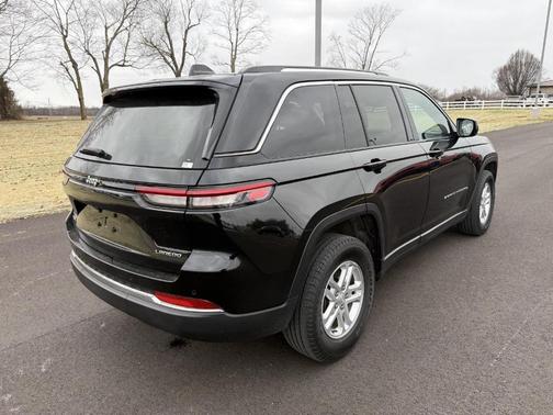 2022 Jeep Grand Cherokee Laredo