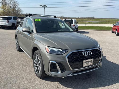 2023 Audi Q5 45 S line Premium Plus
