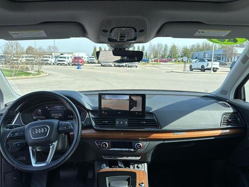 2023 Audi Q5 45 S line Premium Plus