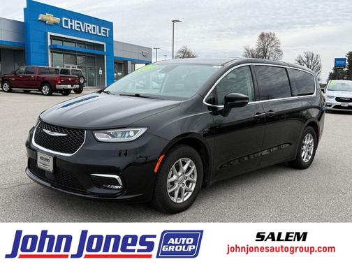 2024 Chrysler Pacifica Touring-L