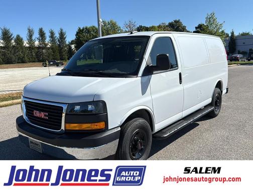 2023 GMC Savana 2500 Work Van