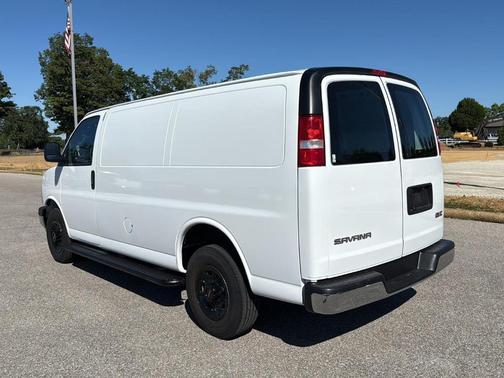 2023 GMC Savana 2500 Work Van