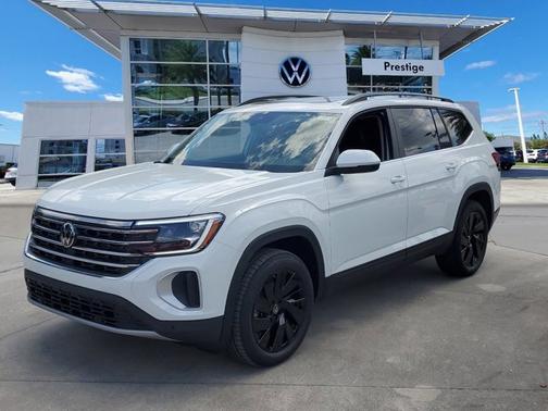 2025 Volkswagen Atlas 2.0T SE w/Technology