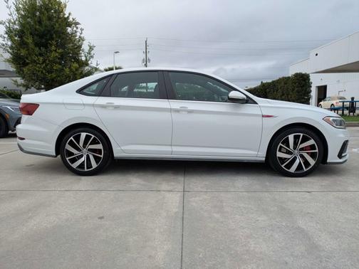 2019 Volkswagen Jetta GLI 2.0T S