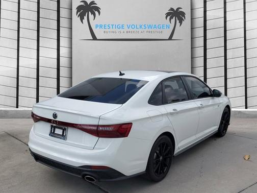 2025 Volkswagen Jetta GLI Autobahn