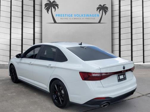 2025 Volkswagen Jetta GLI Autobahn