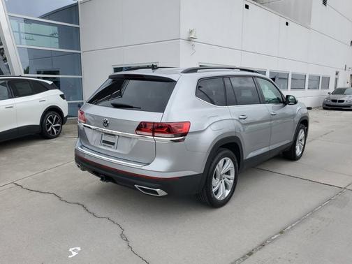 2022 Volkswagen Atlas 3.6L V6 SE w/Technology