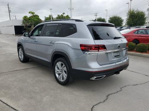 2022 Volkswagen Atlas 3.6L V6 SE w/Technology
