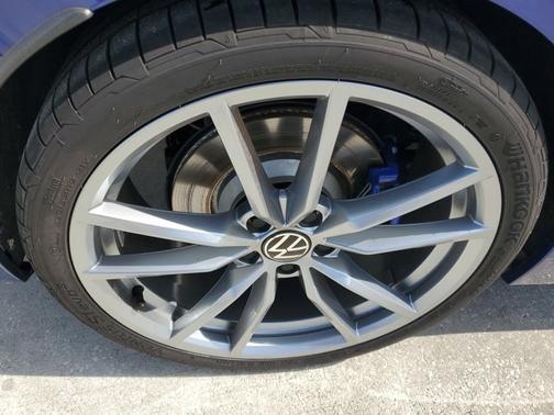 2024 Volkswagen Golf R 4DR DSG