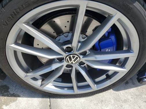 2024 Volkswagen Golf R 4DR DSG