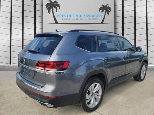 2022 Volkswagen Atlas 2.0T SE w/Technology