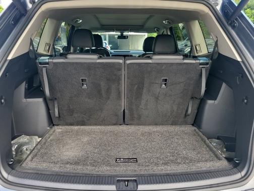 2022 Volkswagen Atlas 2.0T SE w/Technology