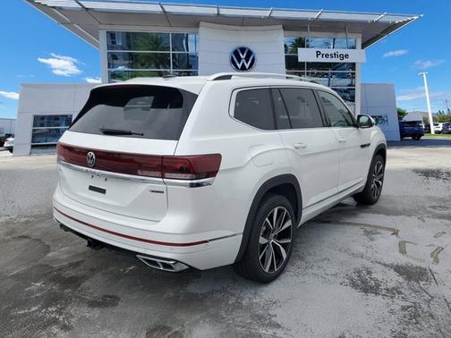 2025 Volkswagen Atlas 2.0T SEL Premium R-Line