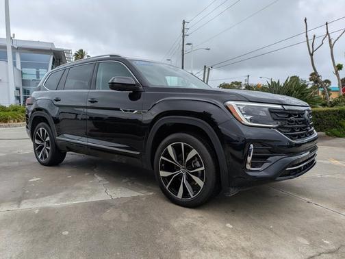 2024 Volkswagen Atlas 2.0T SEL Premium R-Line