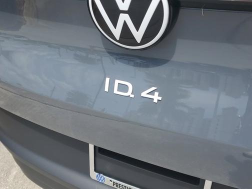 2025 Volkswagen ID.4 Pro