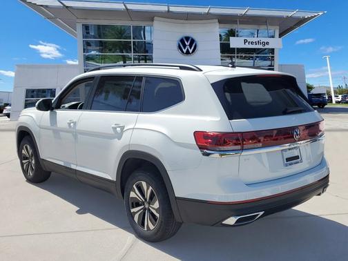 2025 Volkswagen Atlas 2.0T SE