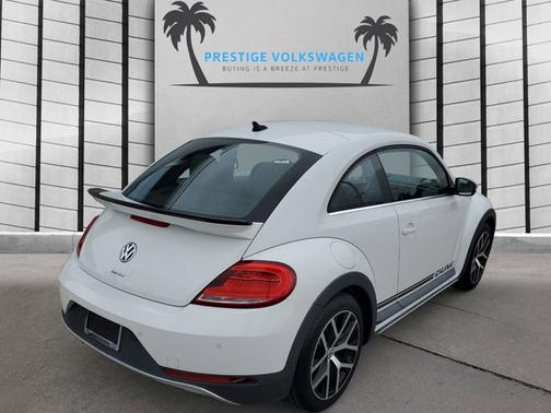 2016 Volkswagen Beetle 1.8T Dune