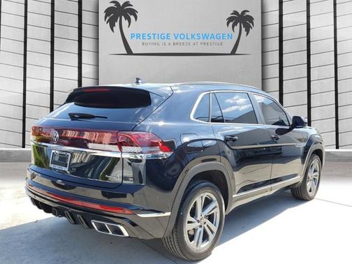 2024 Volkswagen Atlas Cross Sport 2.0T SEL R-Line