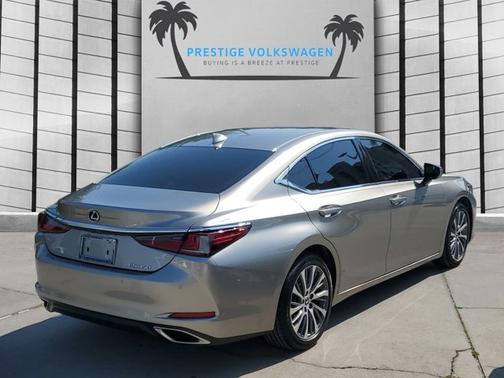 2021 Lexus ES 350 Base