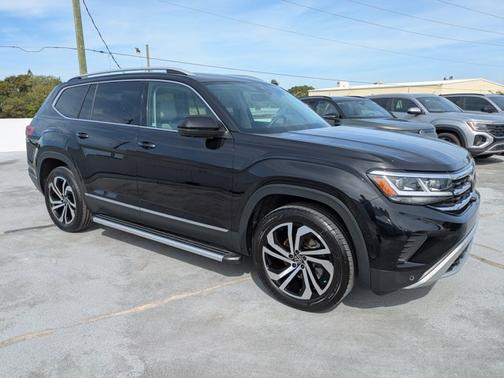 Deep Black Pearl Effect 2021 Volkswagen Atlas 3.6 V6 SEL Premium
