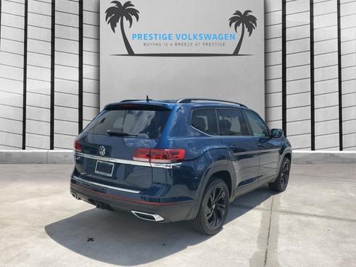2022 Volkswagen Atlas 3.6L V6 SE w/Technology