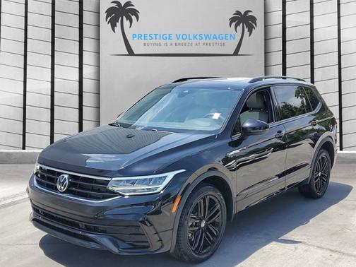 2022 Volkswagen Tiguan SE R-Line Black