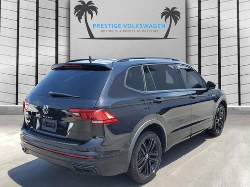 2022 Volkswagen Tiguan SE R-Line Black