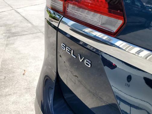 2021 Volkswagen Atlas 3.6L V6 SEL Premium