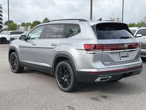 Mist 2026 Volkswagen Atlas 2.0T SE w/Technology