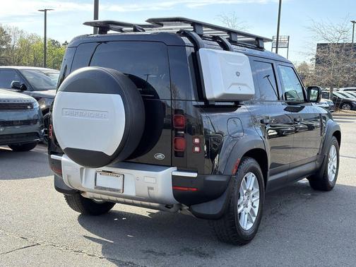 Santorini Black Metallic 2020 Land Rover Defender 110 S
