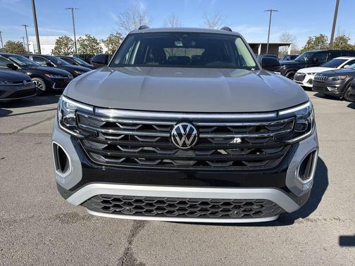 2026 Volkswagen Atlas Peak Edition