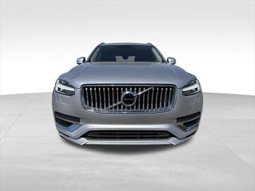 2022 Volvo XC90 Recharge Plug-In Hybrid T8 Inscription 7 Passenger
