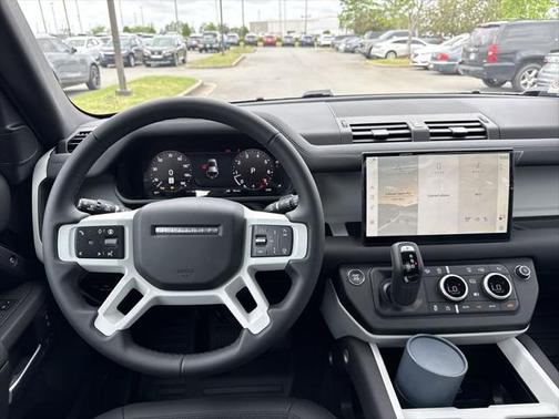 2025 Land Rover Defender 110 P300