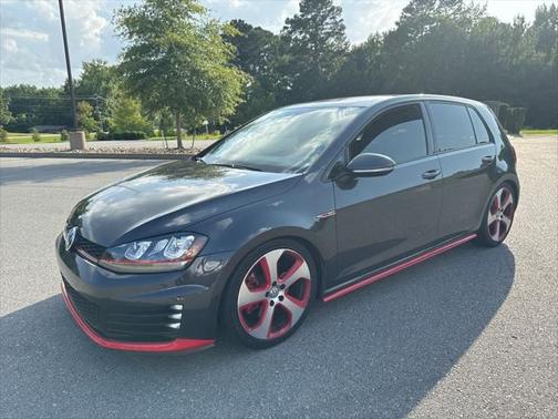 2015 Volkswagen Golf GTI 2.0T SE 4-Door