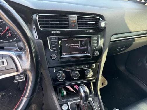 2015 Volkswagen Golf GTI 2.0T SE 4-Door
