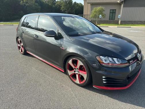 2015 Volkswagen Golf GTI 2.0T SE 4-Door