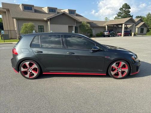 2015 Volkswagen Golf GTI 2.0T SE 4-Door