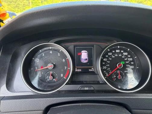 2015 Volkswagen Golf GTI 2.0T SE 4-Door