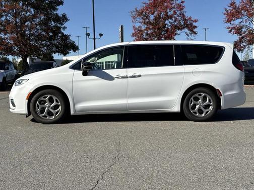 2024 Chrysler Pacifica Limited