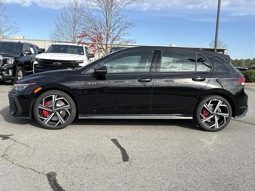 2026 Volkswagen Golf GTI 2.0T SE DSG